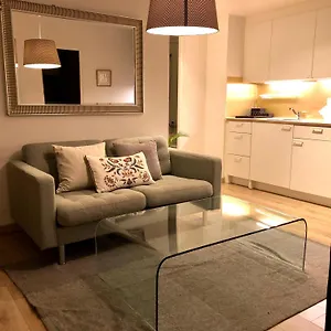 Cool & 2 Bedroom In Heart Of Eaux-vives Geneva
